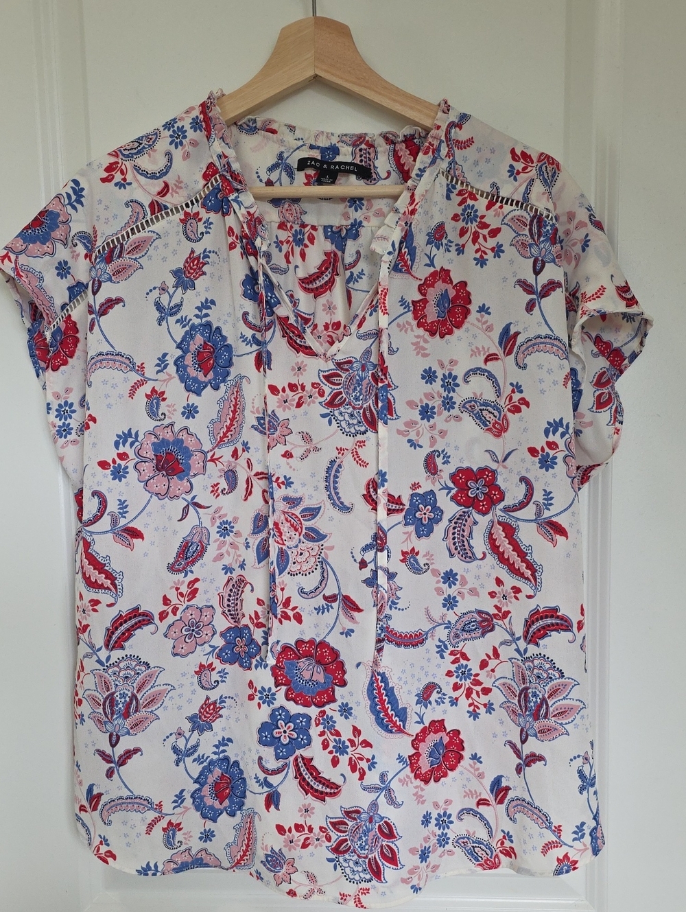 Zac & Rachel White Paisley Floral Tie-Neck Blouse - Red & Blue